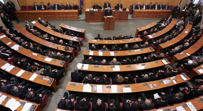Zadržimo pravo na narodni referendum!